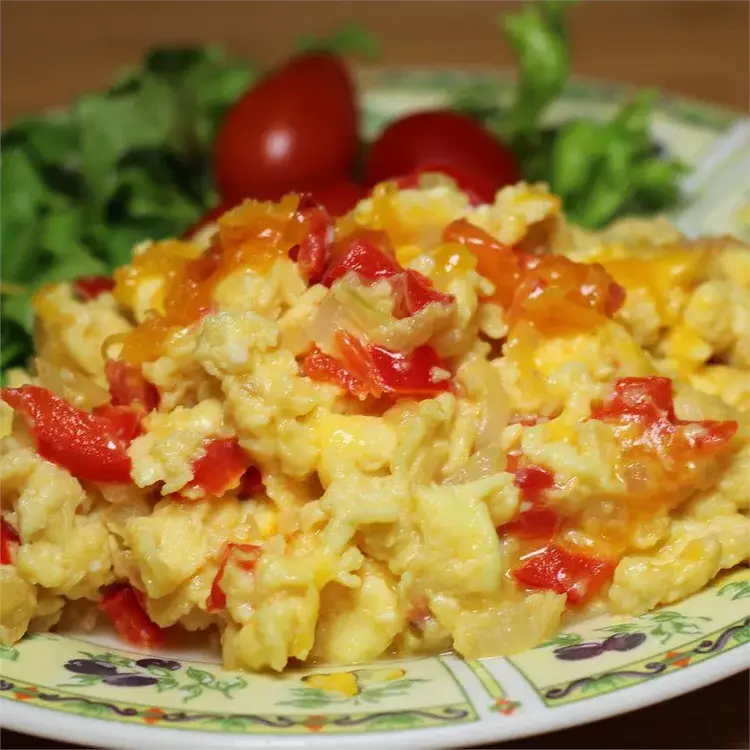 Scrambled Eggs with Veggies and Cheese