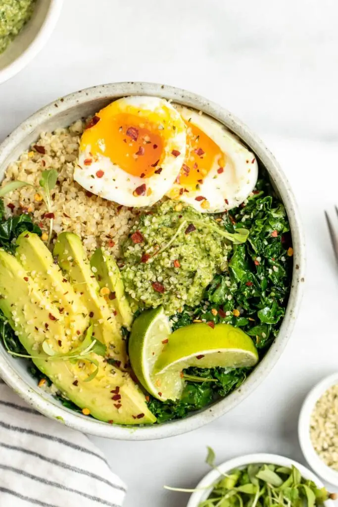 Quinoa Breakfast Bowl
